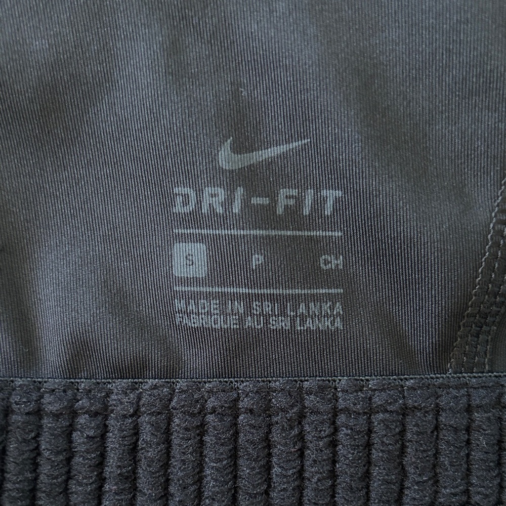 Nike Women's Black and White Sports Bra Racerback Small - Picture 3 of 3